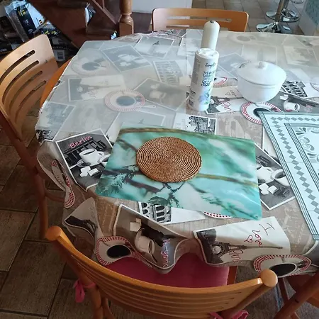 Cozy And Tranquil Double With Large Desk Gæstehus *