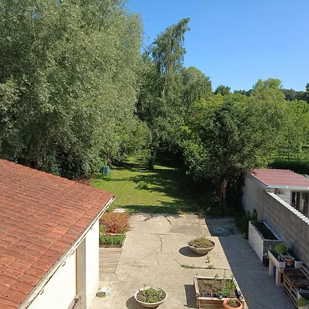 Cozy And Tranquil Double With Large Desk Gæstehus Fruges